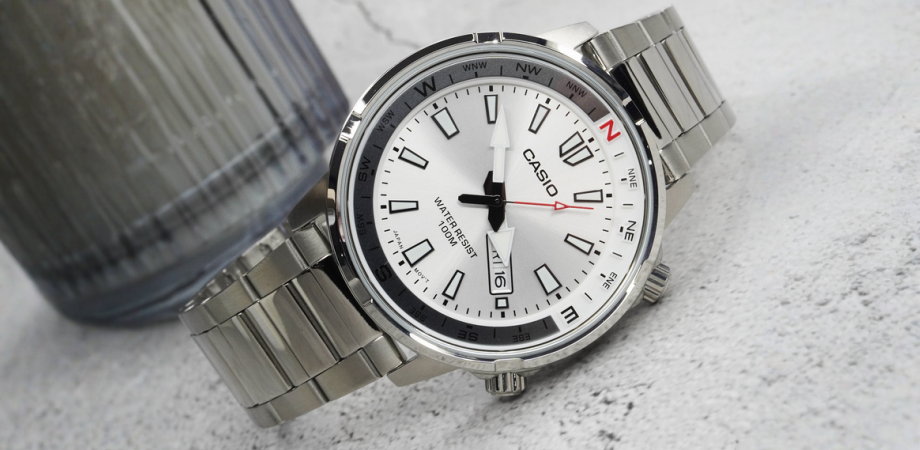 Casio MTD-130D-7A: Надійний польовий годинник із компасом для