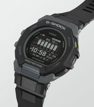 Часы Casio G-SHOCK G-SQUAD GBD-300-1ER купить в интернет-магазине